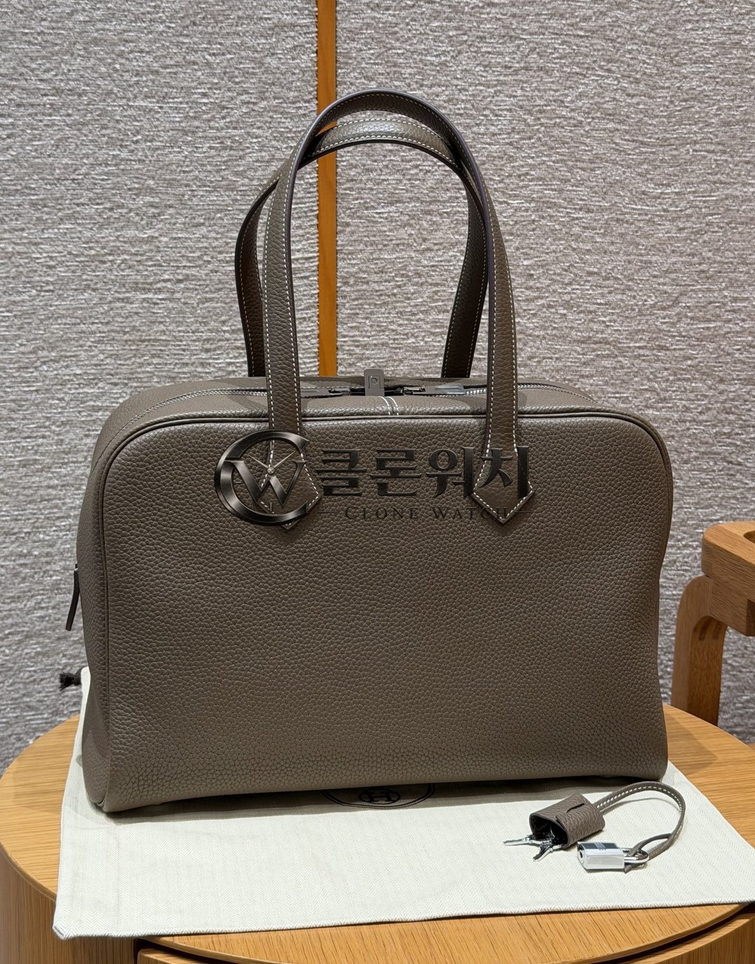 올수공 에르메스 빅토리아 백 35 etoupe & mauve 클레망스 가죽 팔라듐 하드웨어