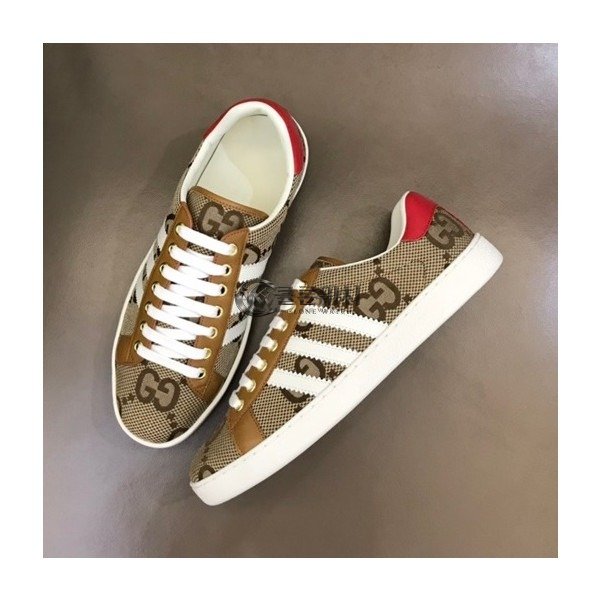 ✨구찌 남성 클래식 카멜 스니커즈- Mens Camel Sneakers