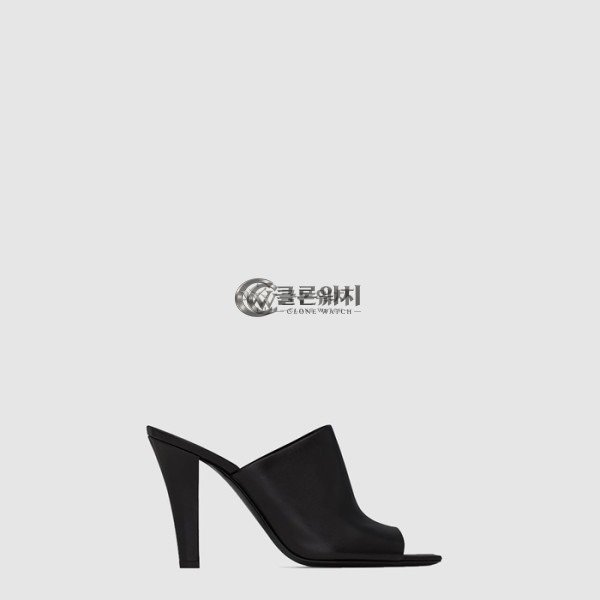 ✨입생로랑 여성 Jill 뮬