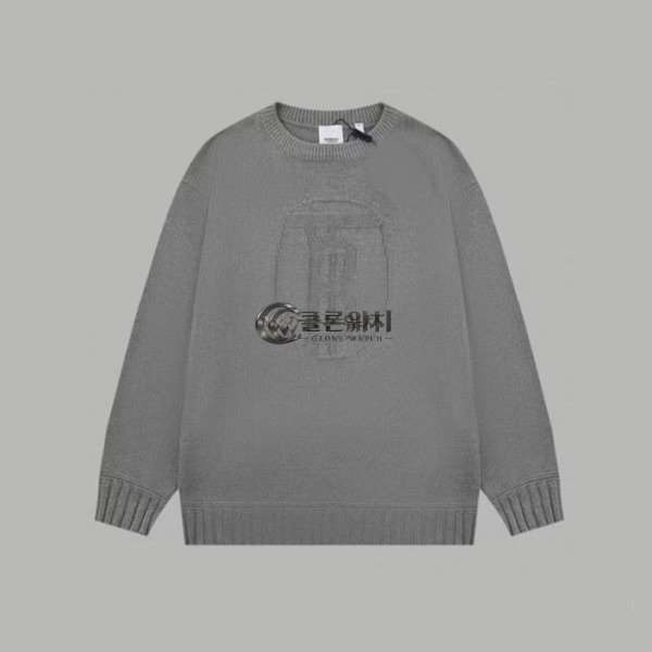 ✨버버리 남성 그레이 크루넥 스웨터