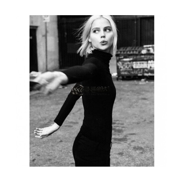✨Celine Womens Turtle-neck Wool Sweaters - 셀린느 여성 터틀넥 울 스웨터 Cel47x