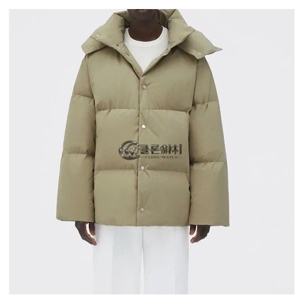 ✨보테가베네타 여성 민트 덕다운 패딩