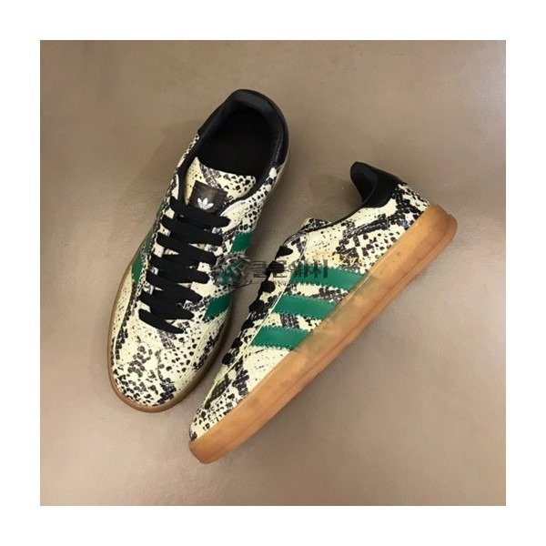 ✨구찌 남/녀 클래식 그린 스니커즈- Unisex Green Sneakers