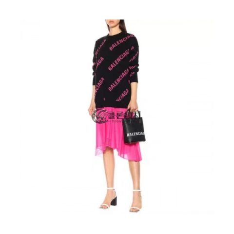 ✨Balenciaga 2019 Womens Logo Crew - neck Wool Sweater - 발렌시아가 2019 여자 로고 크루넥 울 스웨터 Bal0350x.Size(s - l).블랙