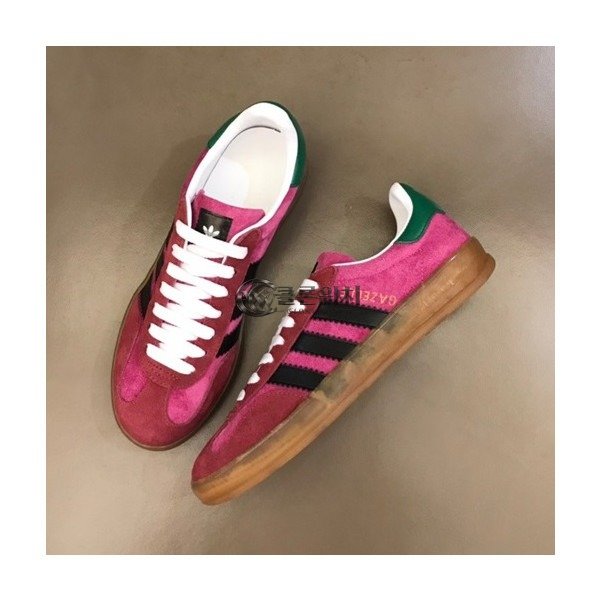 ✨구찌 남/녀 클래식 핑크 스니커즈- Unisex Pink Sneakers