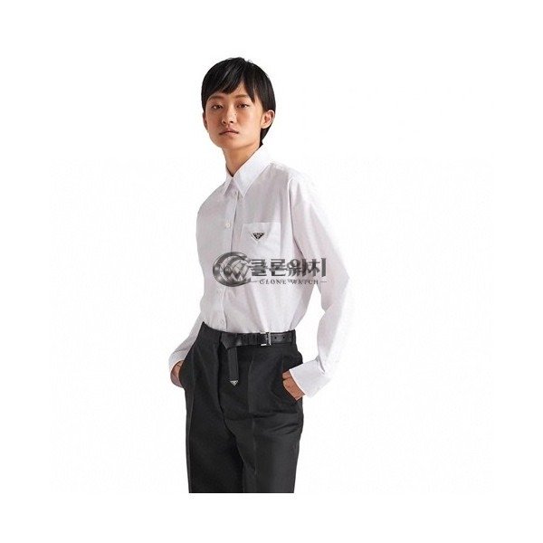 ✨프라다 여성 모던 화이트 셔츠