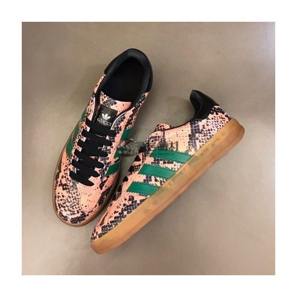 ✨구찌 남/녀 클래식 그린 스니커즈- Unisex Green Sneakers