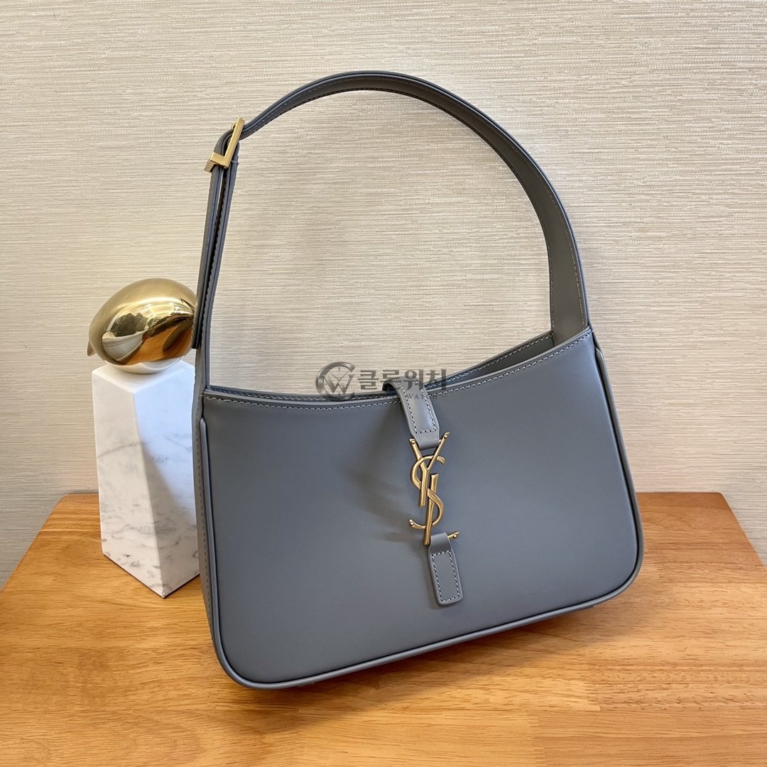 생로랑 Saint Laurent Le 5 à 7 Small in Smooth Leather Shoulder Bag – Gray