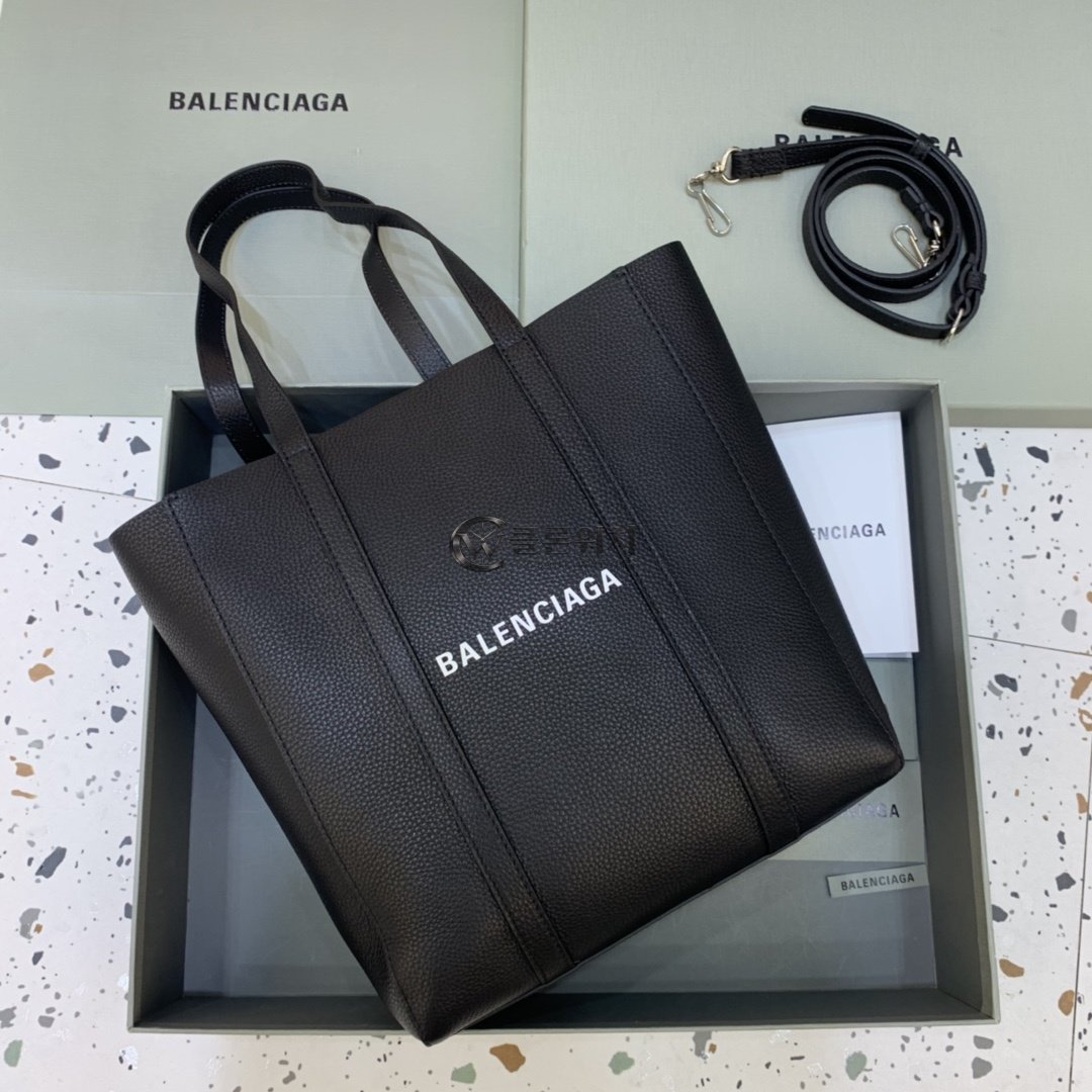 발렌시아가 Balenciaga Everyday XS Tote Bag in Black