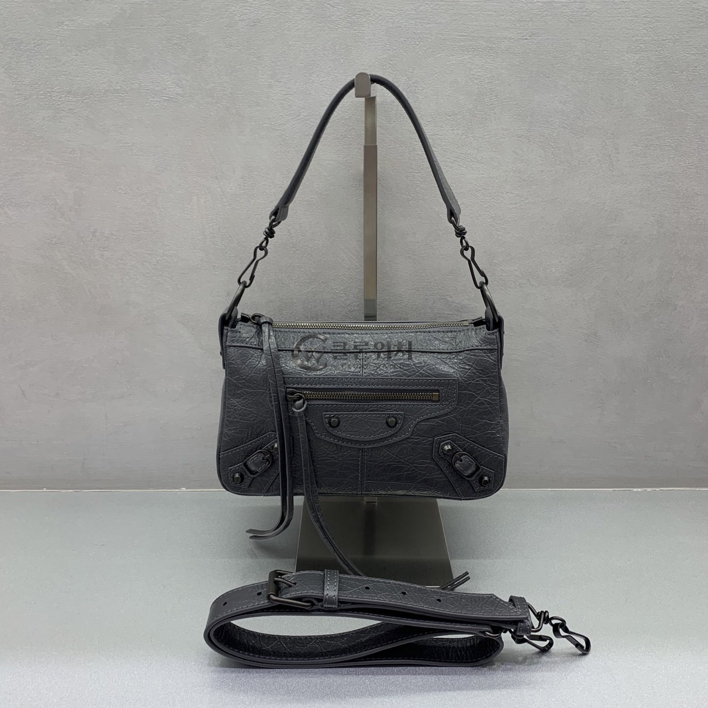 발렌시아가 Balenciaga Le City Shoulder Bag in Dark Gray