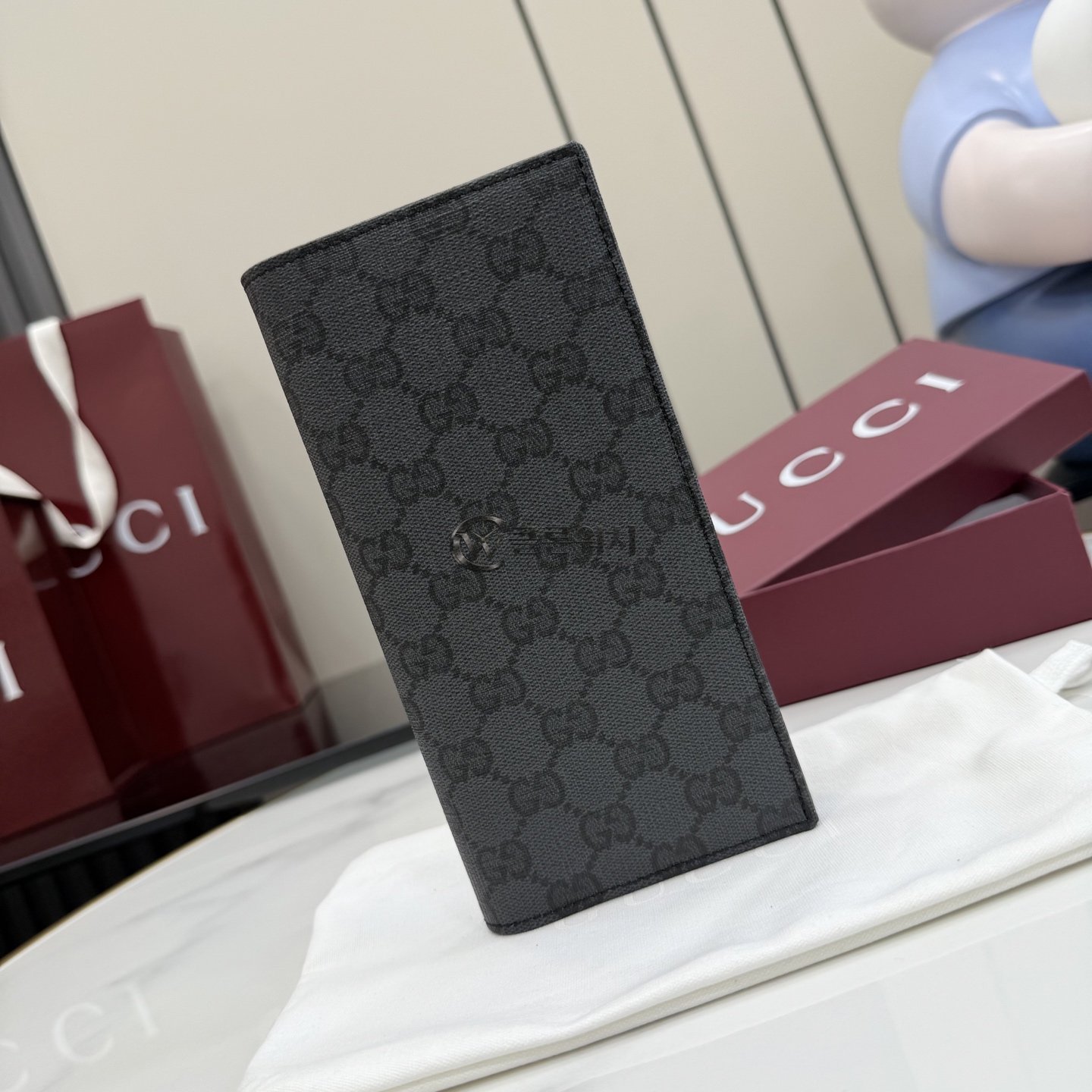 구찌 GUCCI Essence Classic Long Wallet in Black GG Canvas