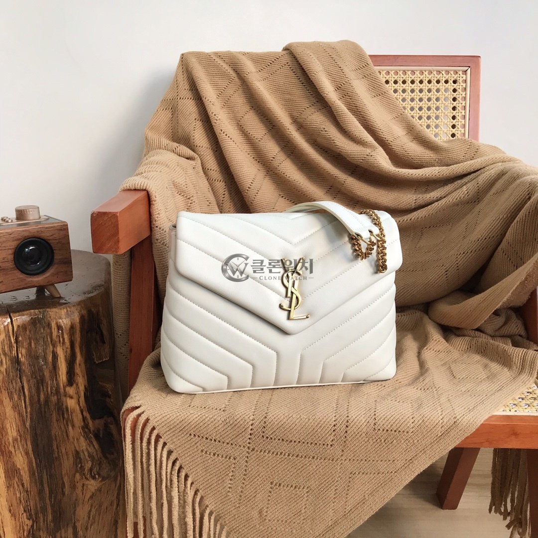 생로랑 Saint Laurent Loulou Quilted Shoulder Bag in White