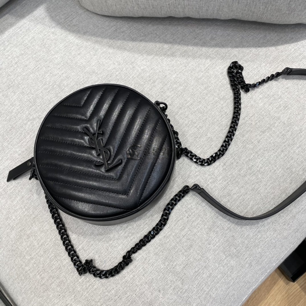 생로랑 Saint Laurent Gaby Vanity Bag in Black Matelassé Leather