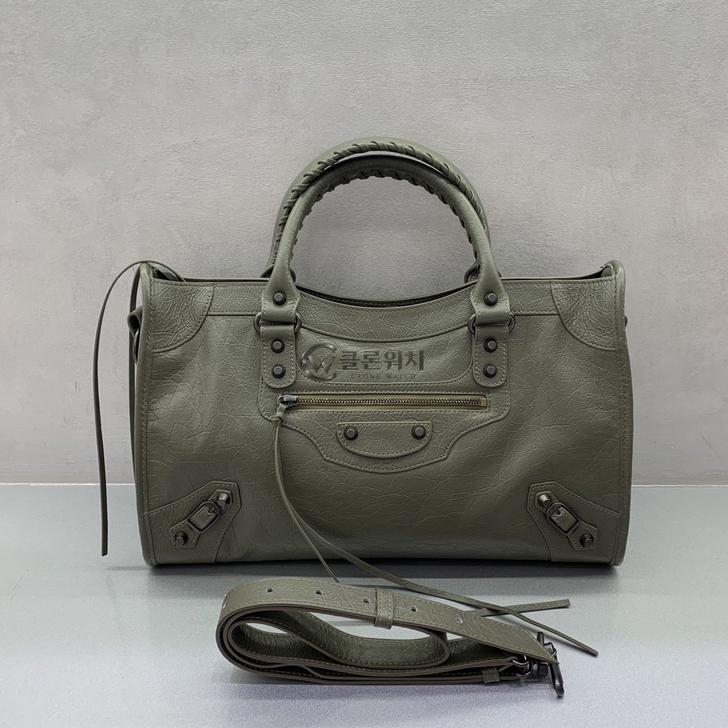 발렌시아가 Balenciaga Le City Bag in Khaki