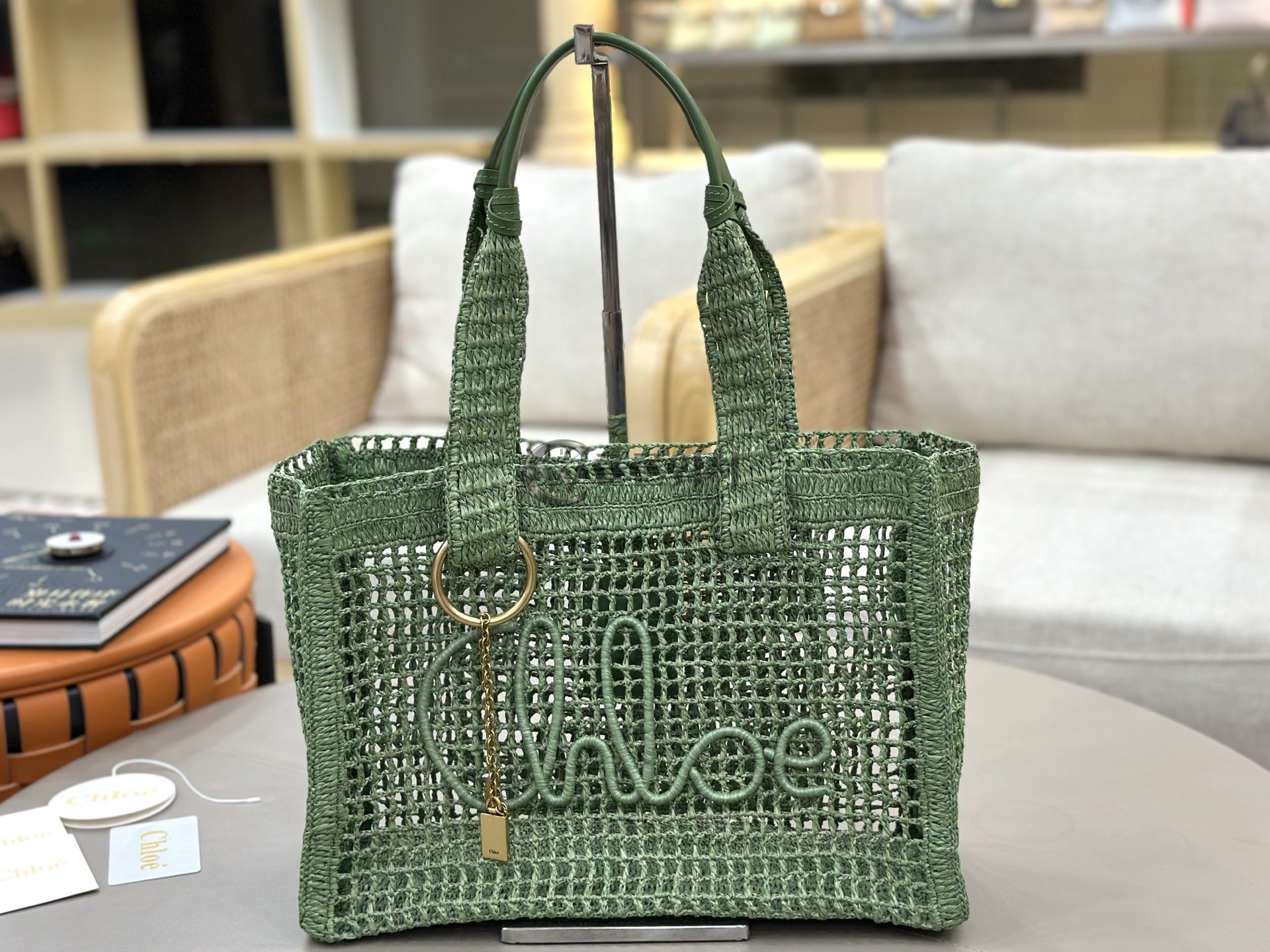 끌로에 Chloé Summer Banana Tote Bag in Crochet, Green