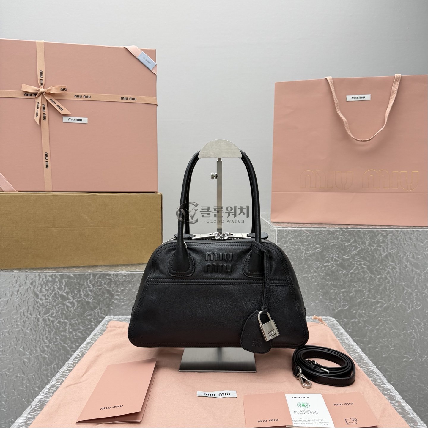 MIU MIU Beau Leather Bag - Black
