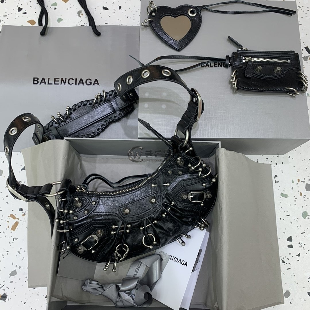 발렌시아가 Balenciaga Le Cagole XS Shoulder Bag in Black