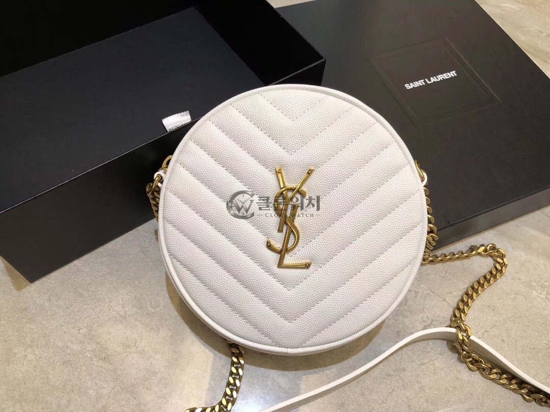생로랑 Saint Laurent Monogram Round Bag in Quilted Leather – Off-White