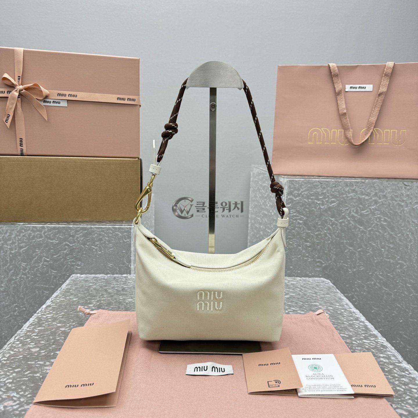 MIU MIU Ivory Leather Shoulder Bag