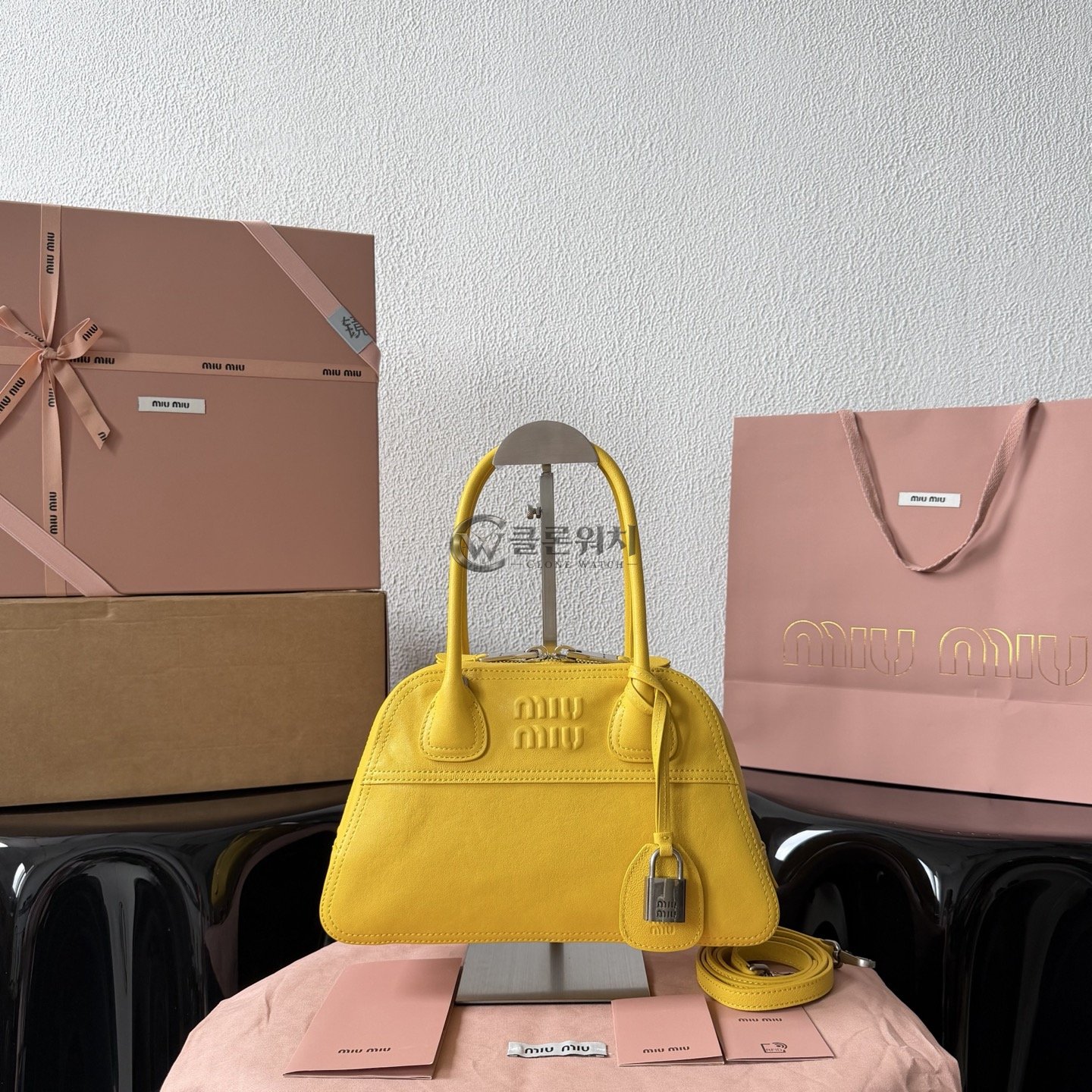 MIU MIU Aventure Leather Top-Handle Bag - Yellow