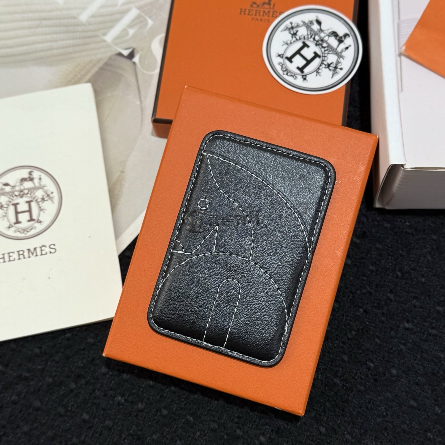 에르메스 Hermès Histoire Naturelle Card Holder — Black
