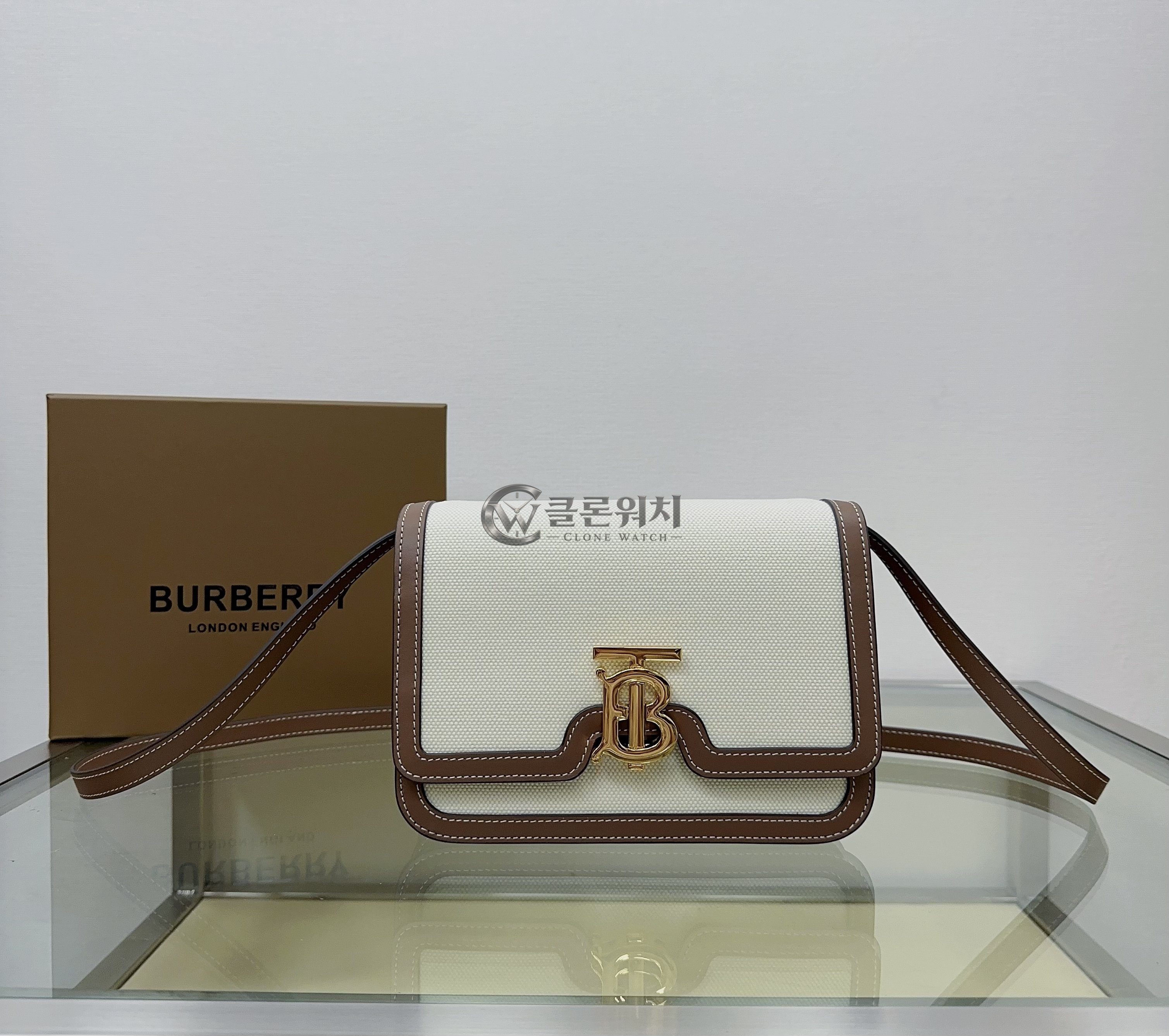 버버리 Burberry Off-White and Brown Small TB Bag
