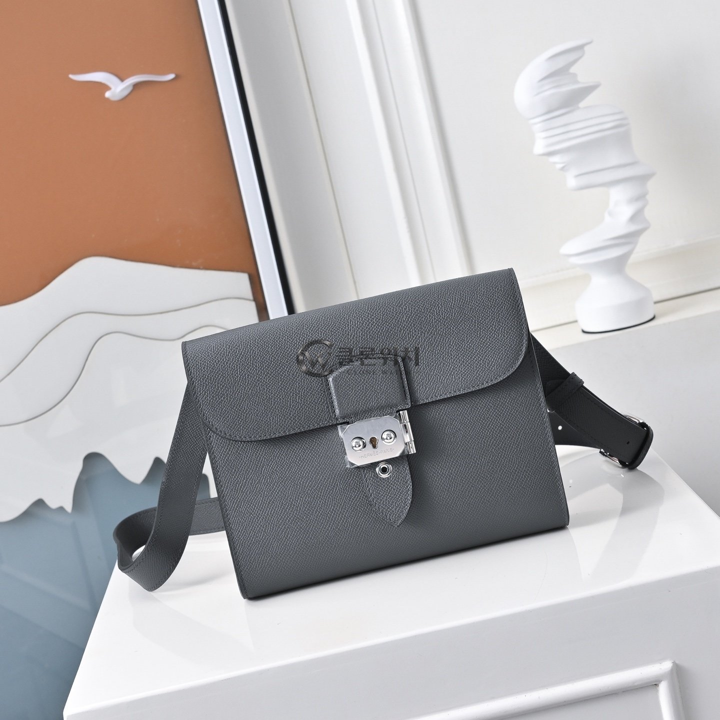 에르메스 Hermès Dark Gray Leather Crossbody Bag