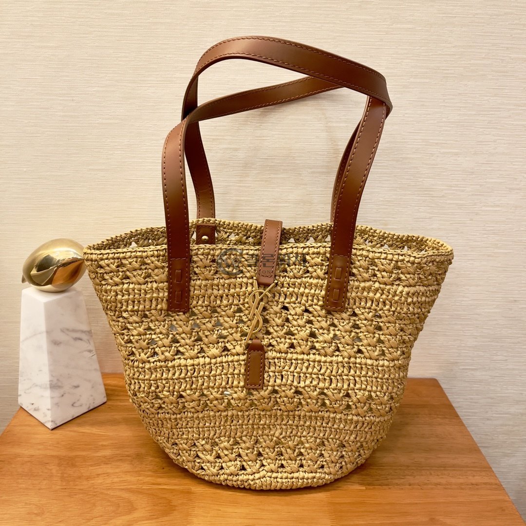 생로랑 Saint Laurent Panier Raffia Tote Bag in Natural and Tan