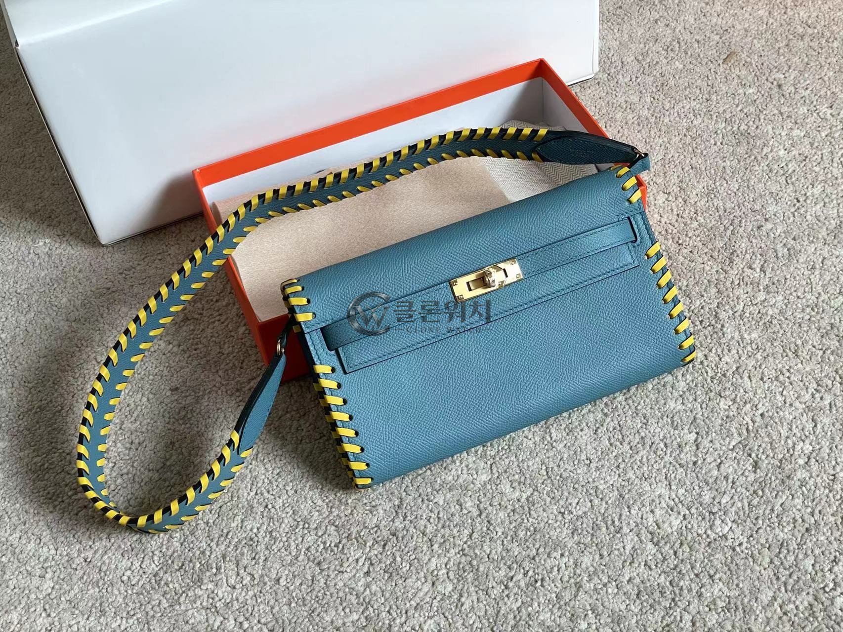 에르메스 Hermès Kelly To Go Wallet in Blue