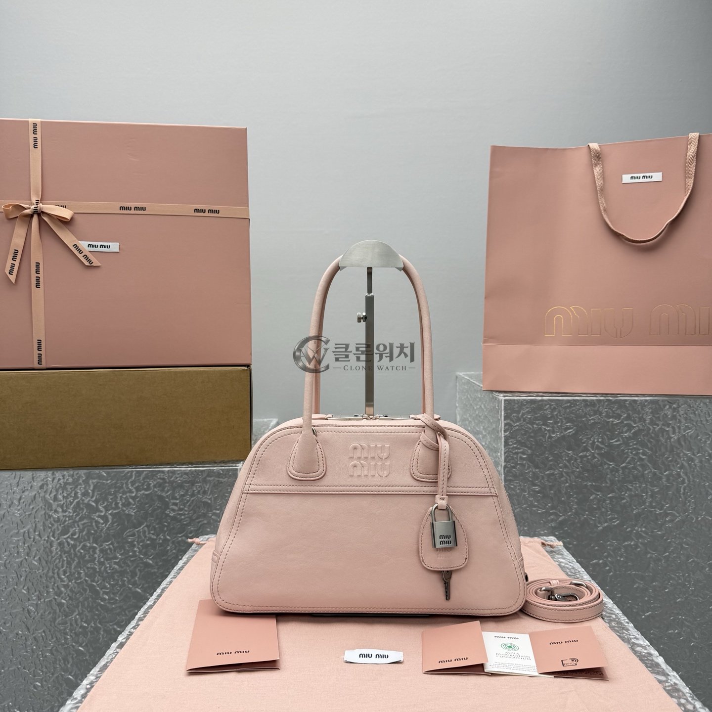 MIU MIU Small Aventure Leather Bag in Pink