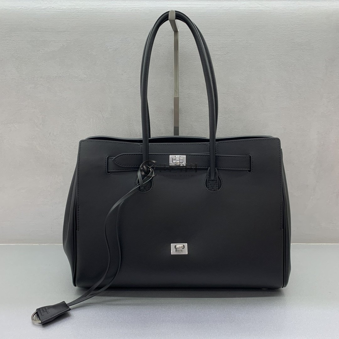발렌시아가 Balenciaga Rodeo Medium Handbag in Black