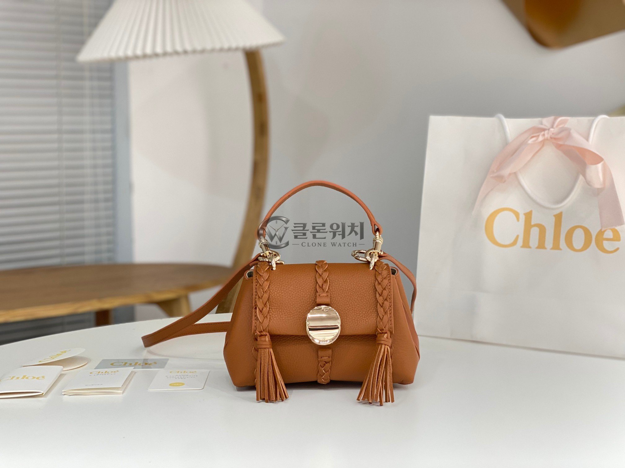 끌로에 페넬로페 스몰 소프트 숄더백 브라운