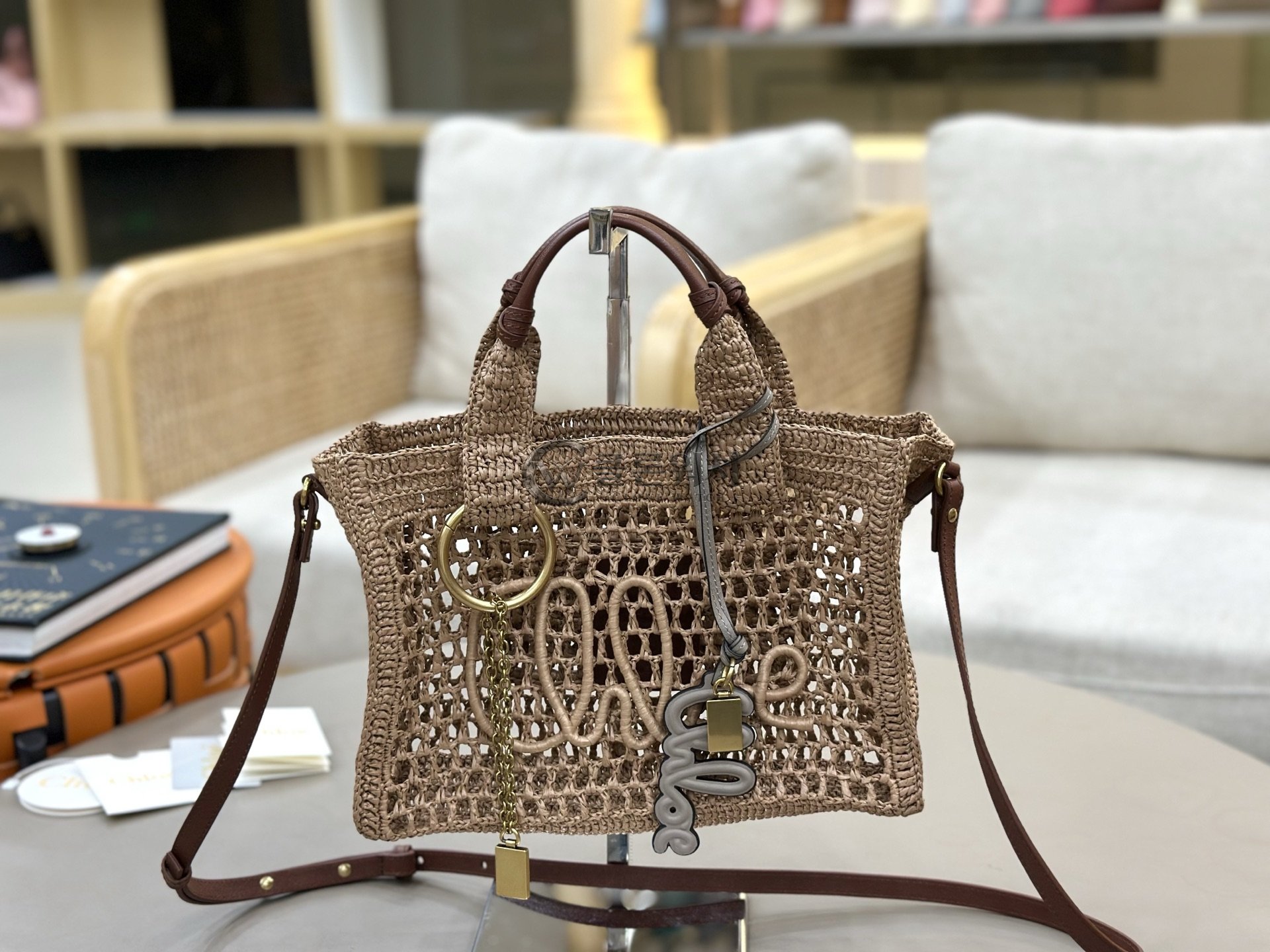 끌로에 Chloé Iconic Crocheted Raffia Tote Bag Brown