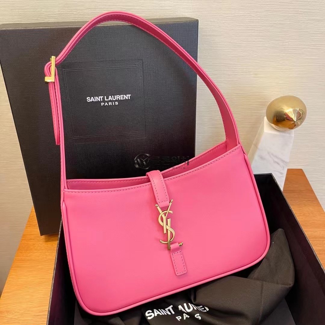 생로랑 Saint Laurent Le 5 à 7 Supple Small Shoulder Bag in Pink