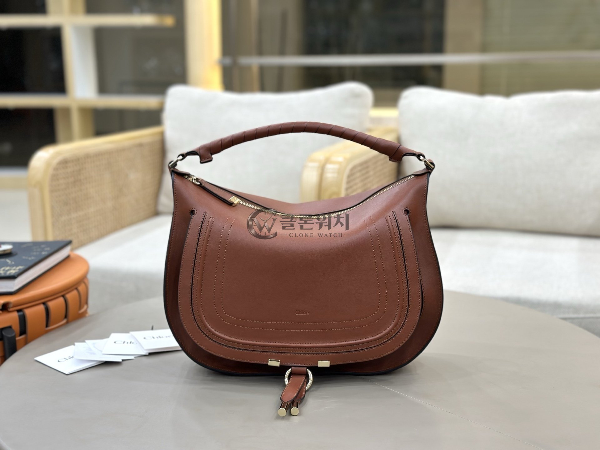 끌로에 Chloé Marcie Hobo Bag in Brown Leather