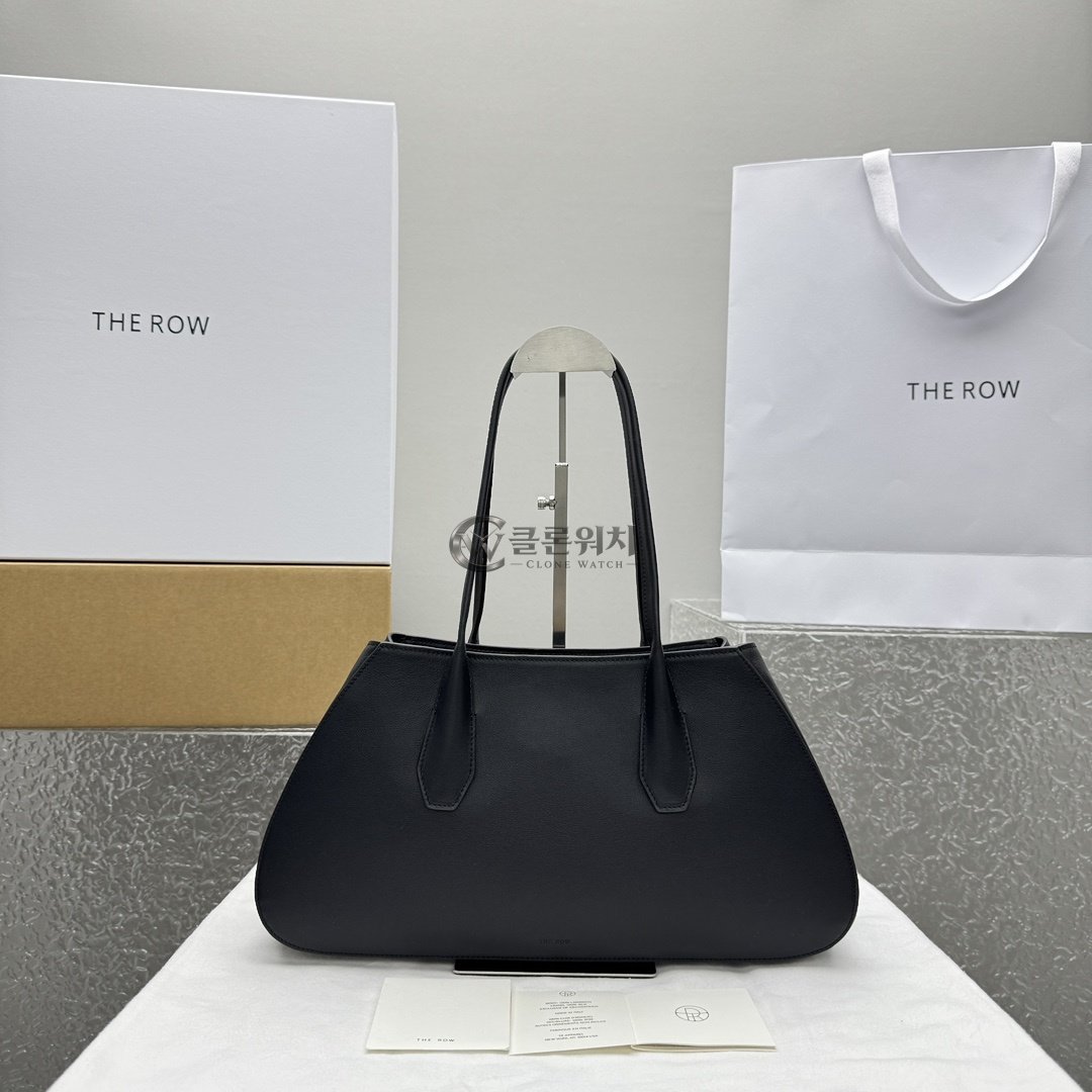 THE ROW Parker Bag in Black