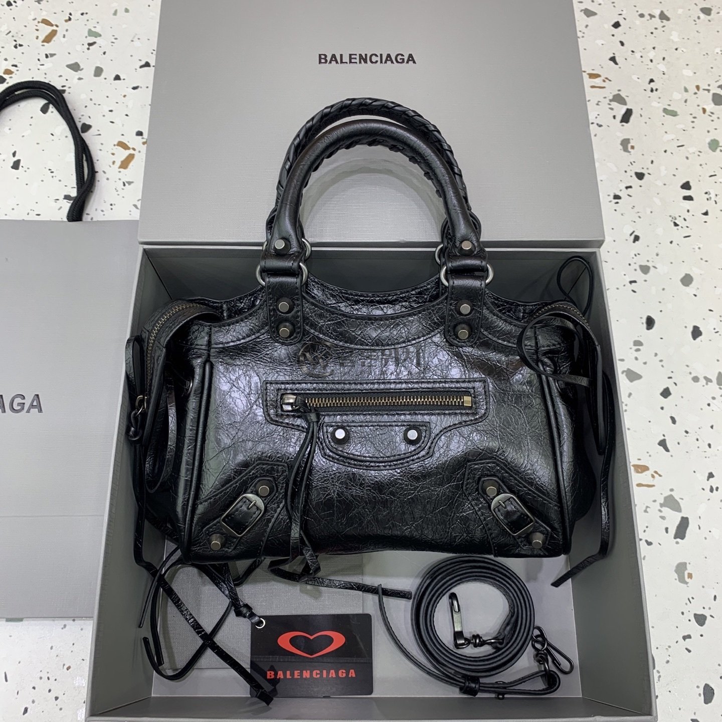 발렌시아가 Balenciaga Classic City Small Bag in Black