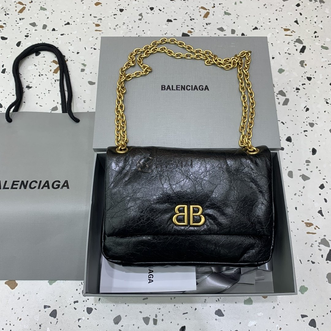 발렌시아가 Balenciaga Crush Small Chain Bag in Black