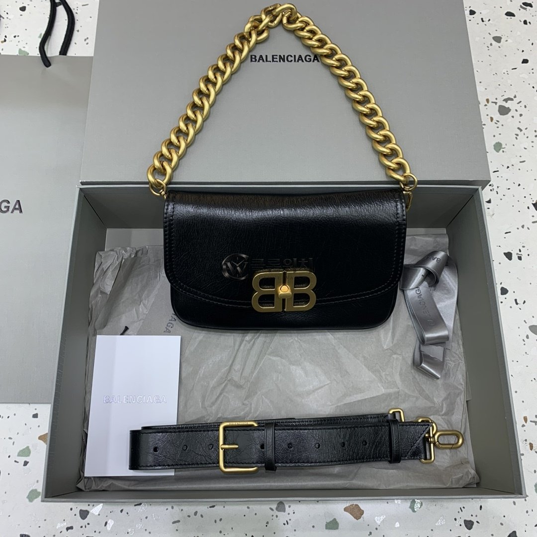 발렌시아가 Balenciaga Small BB Chain Bag in Black