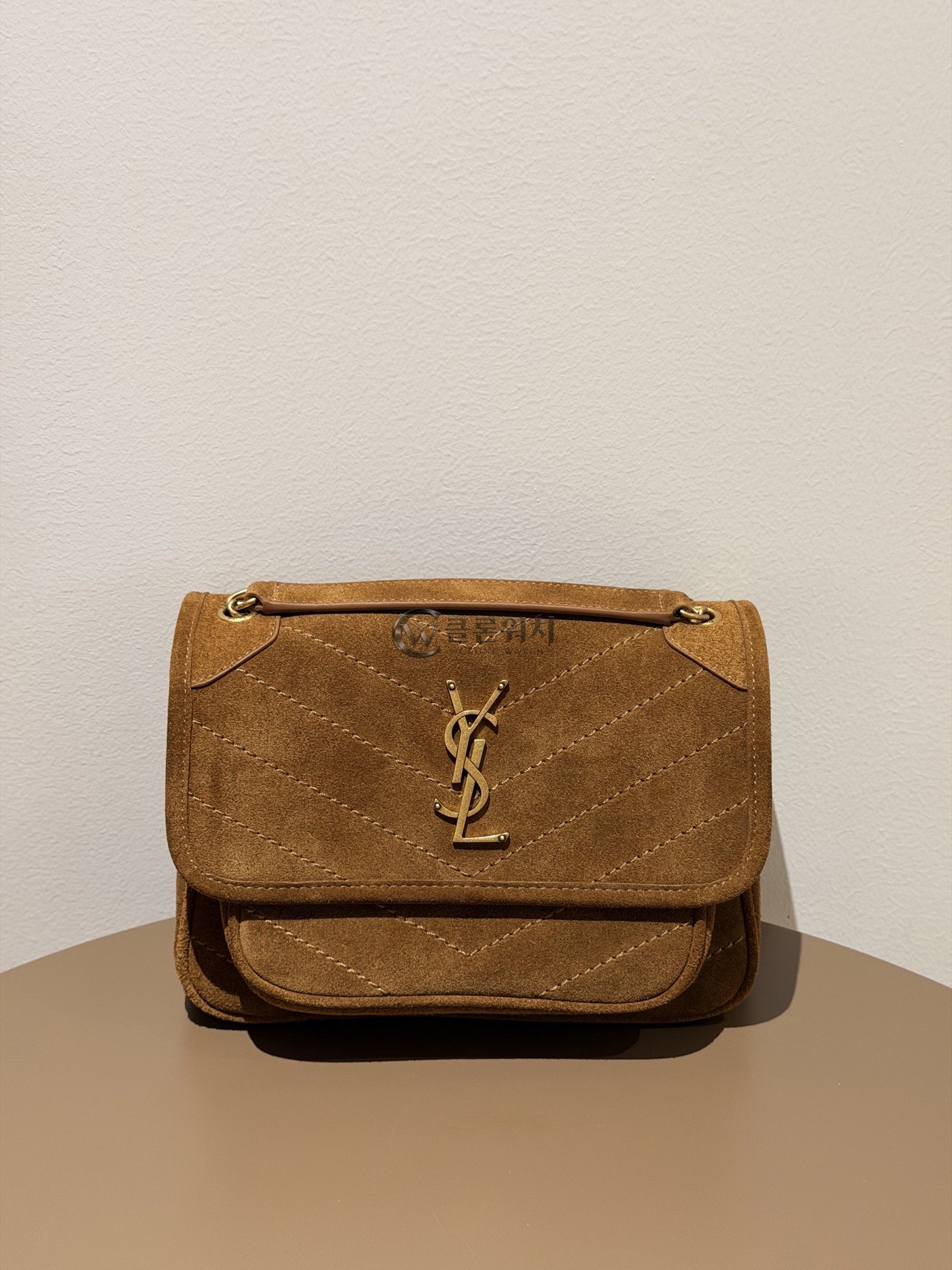 생로랑 Saint Laurent Jamie Small Suede Shoulder Bag in Camel