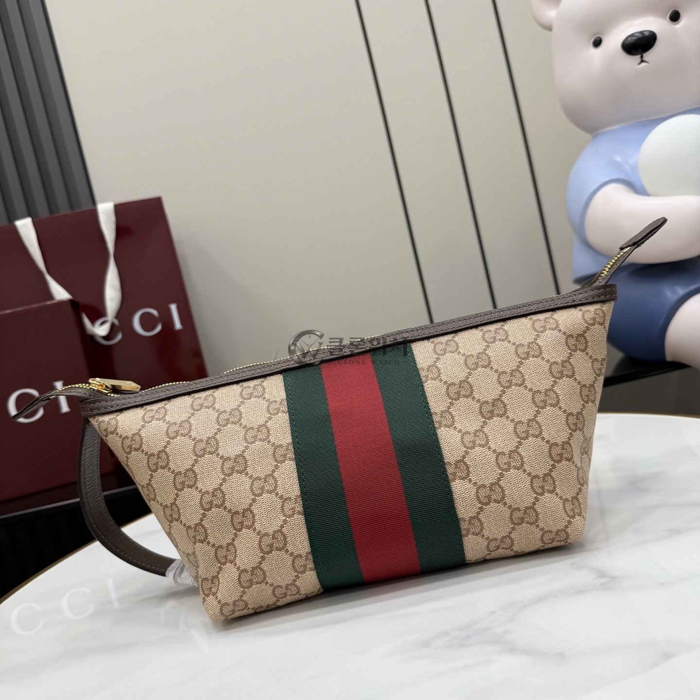구찌 GUCCI Small GG Toiletry Case with Web in Sand and Brown GG Canvas