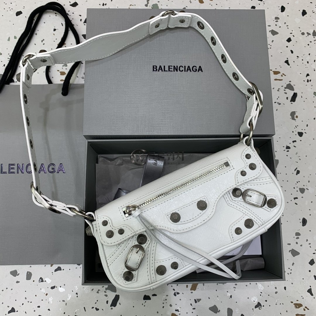 발렌시아가 Balenciaga Le Cagole XS Shoulder Bag in White