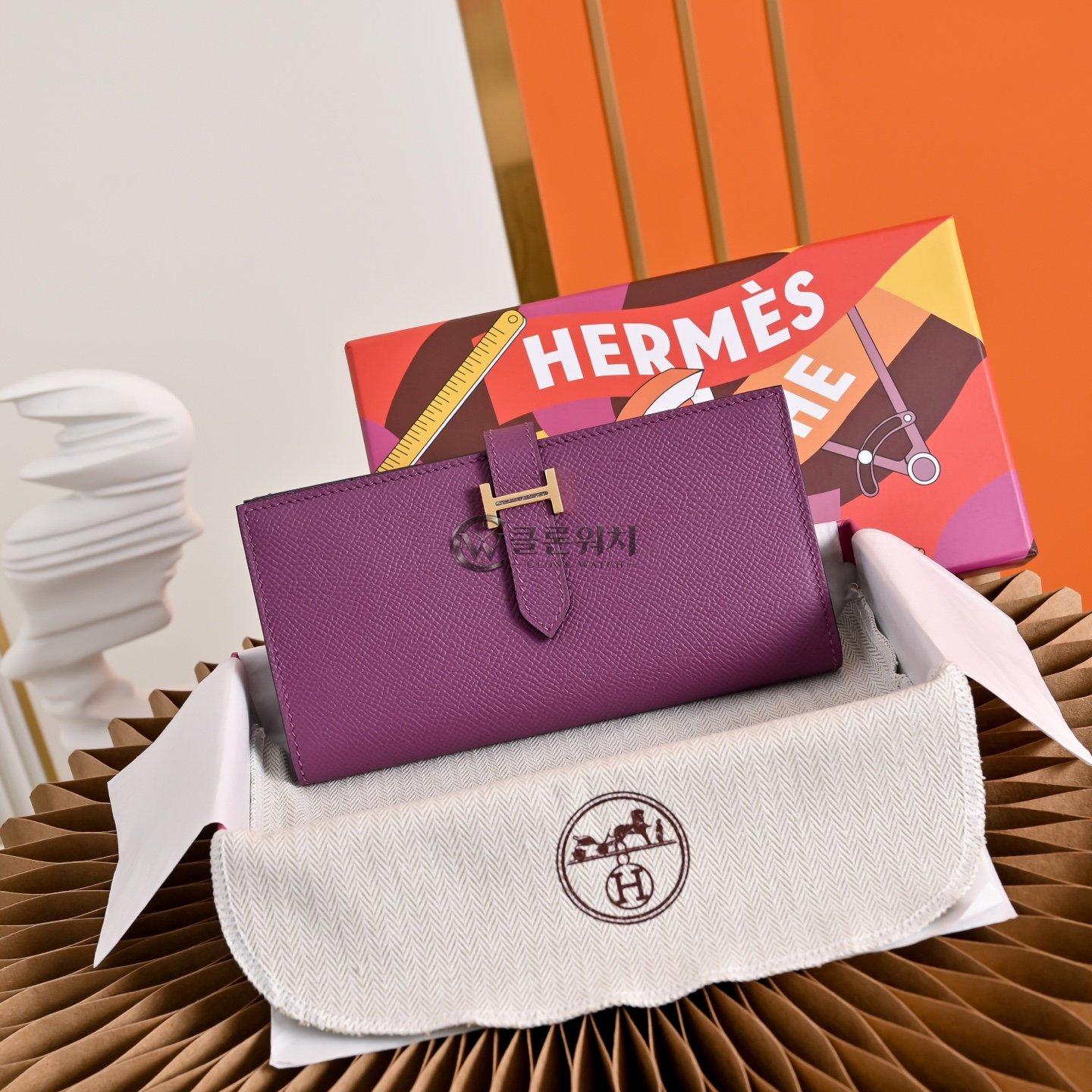 에르메스 Hermès Béarn Wallet in Purple