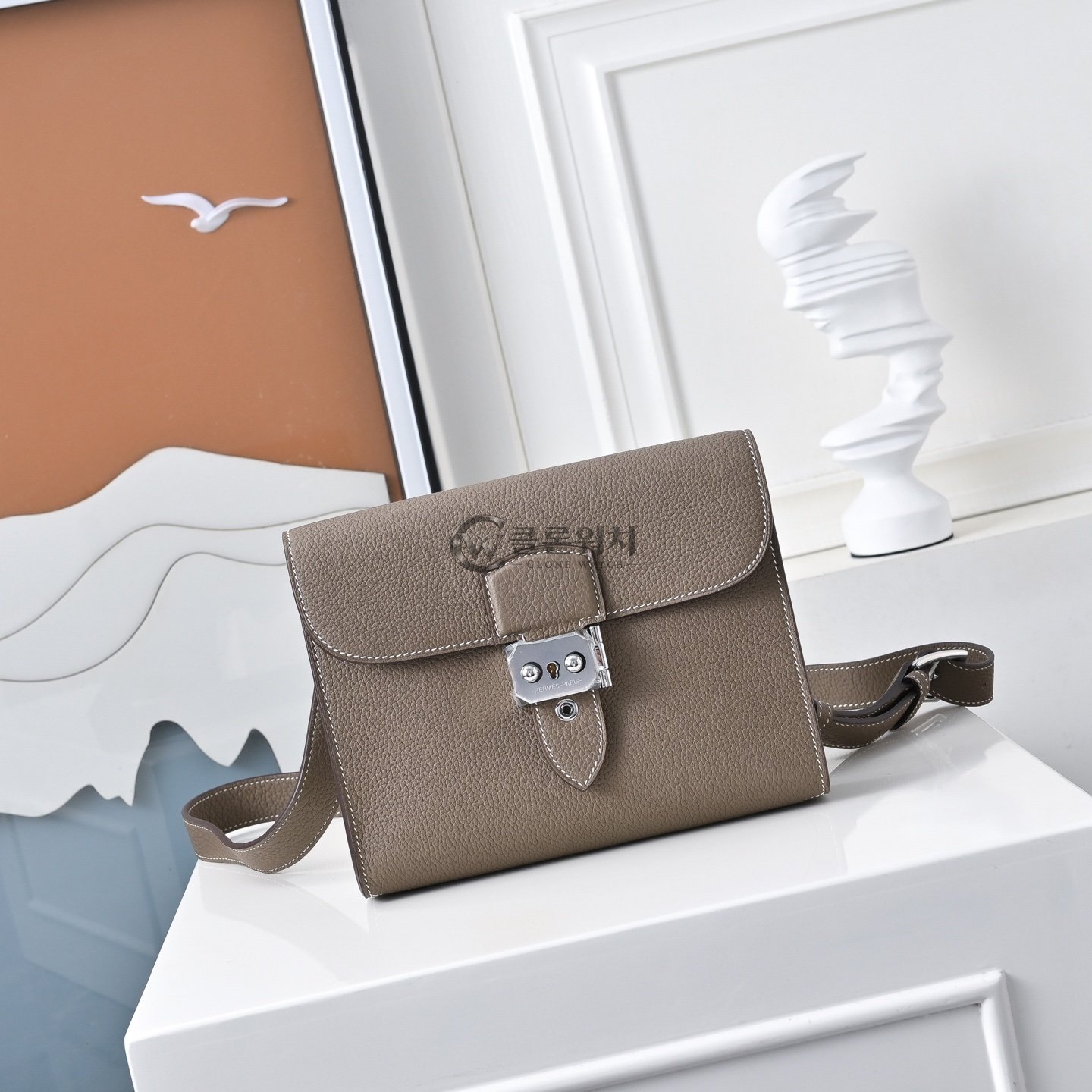 에르메스 Hermès Kelly-Style Shoulder Bag in Taupe
