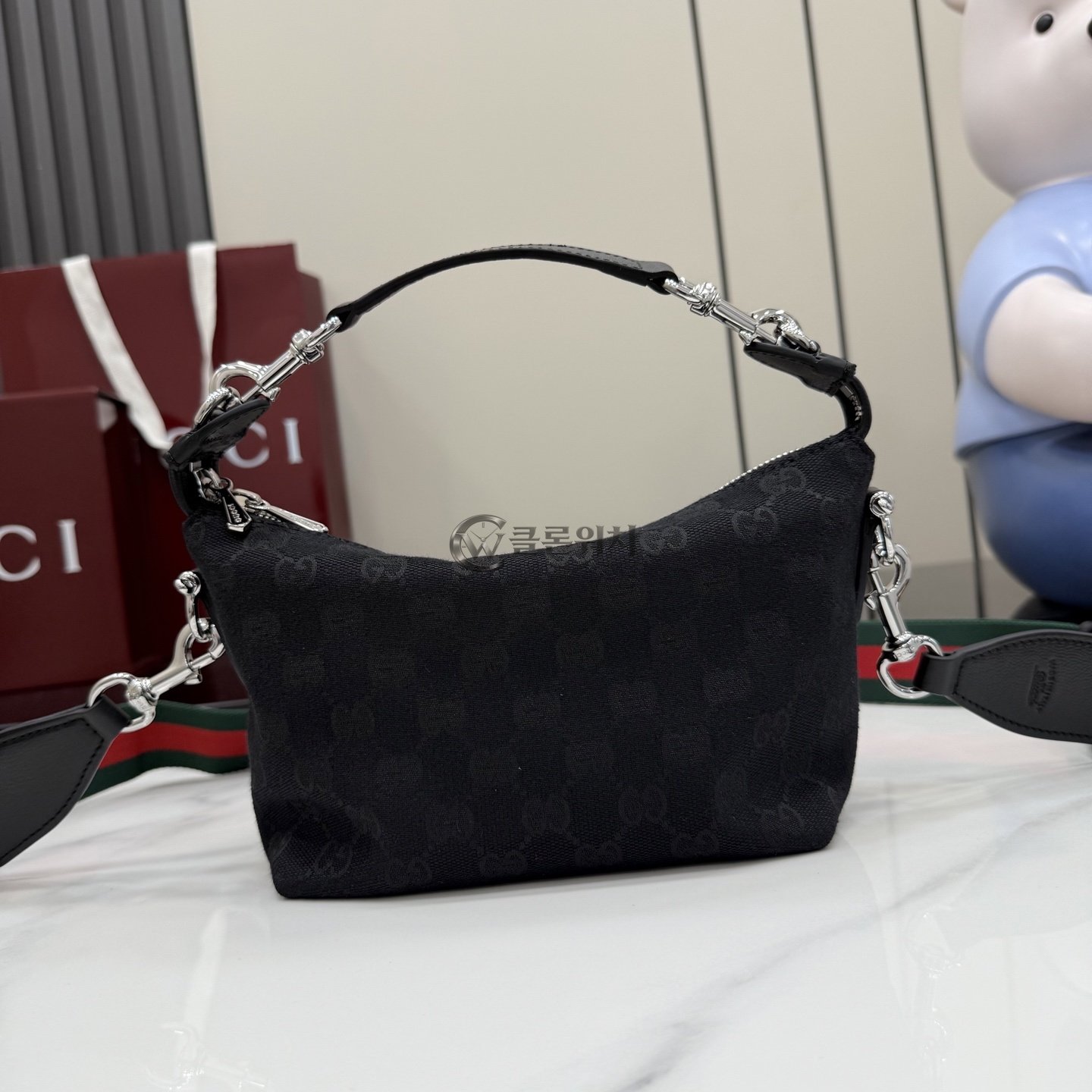 구찌 블랙 GG 캔버스 스몰 숄더백