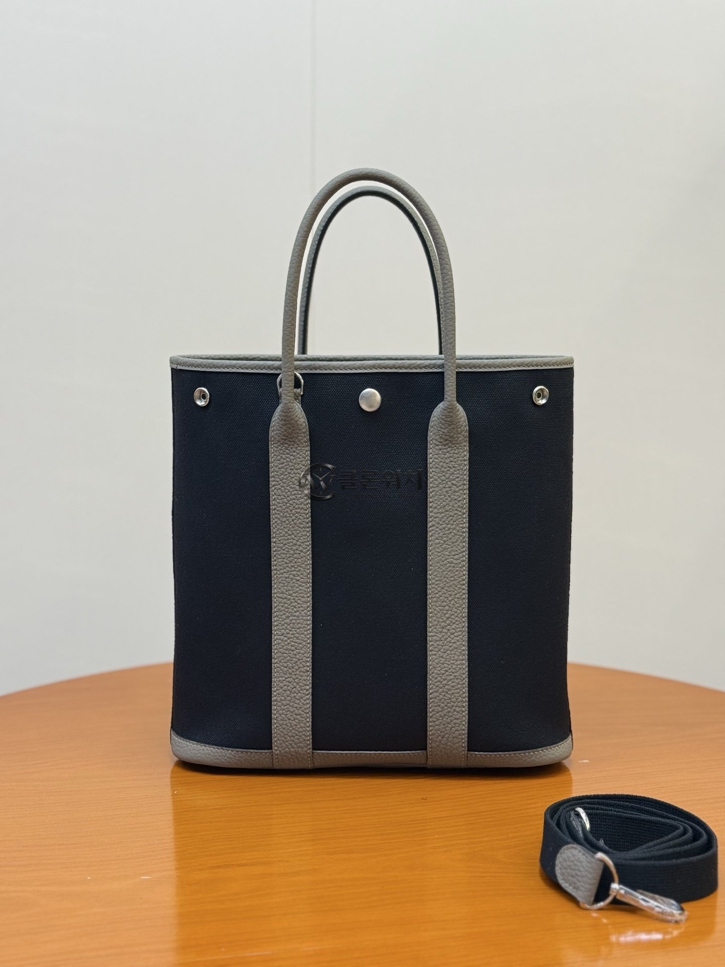 에르메스 Hermès Garden Party canvas tote in navy and gray