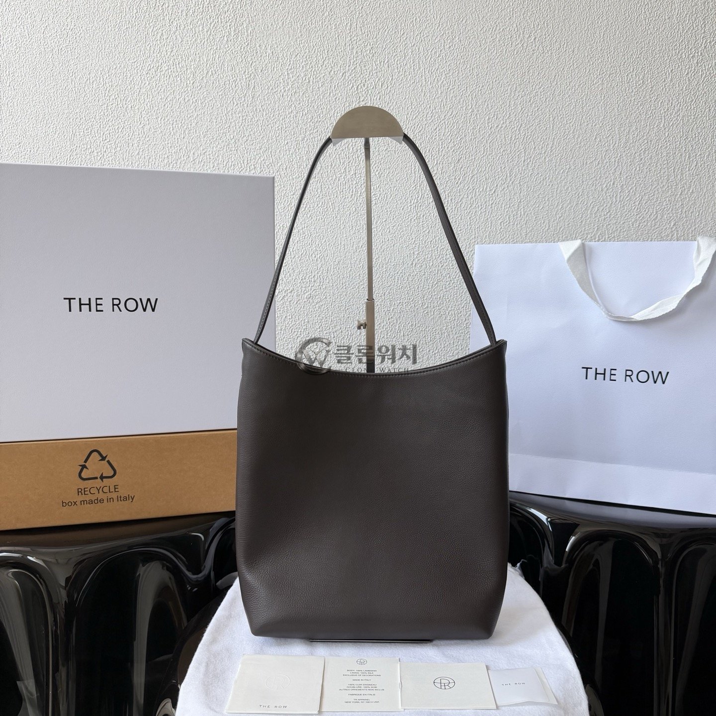 THE ROW Brown Leather Shoulder Bag Dark Brown