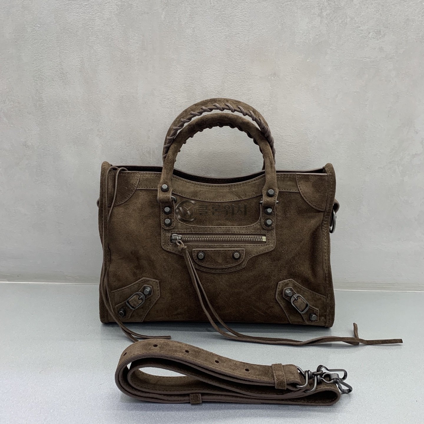 발렌시아가 Balenciaga Le City Small Suede Bag in Brown