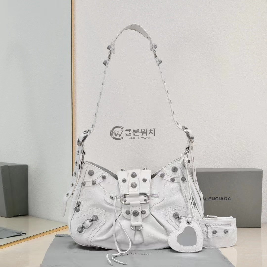 발렌시아가 Balenciaga Le Cagole Shoulder Bag in White