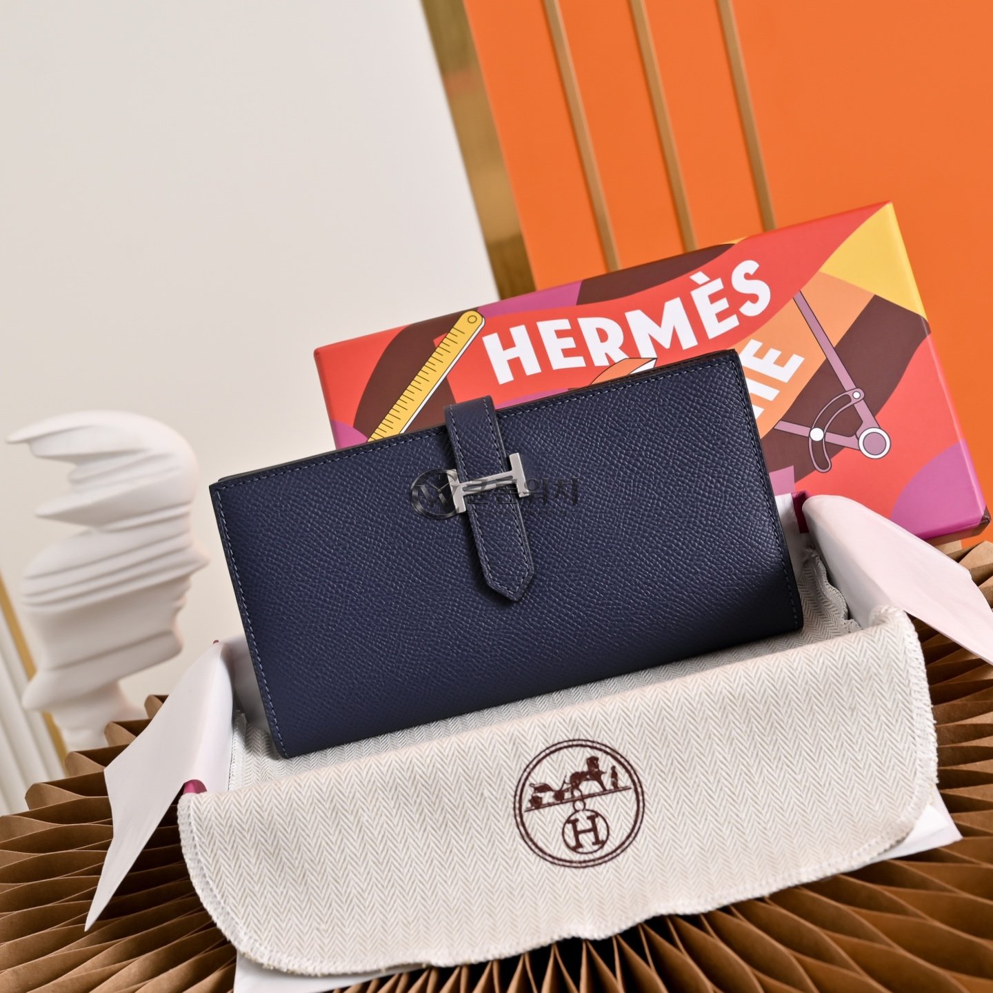 에르메스 Hermes Bearn Wallet in Navy Blue